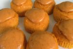 Cupcakes de Calabaza con Glaseado de Calabaza {Receta} | YoSoyMami.com